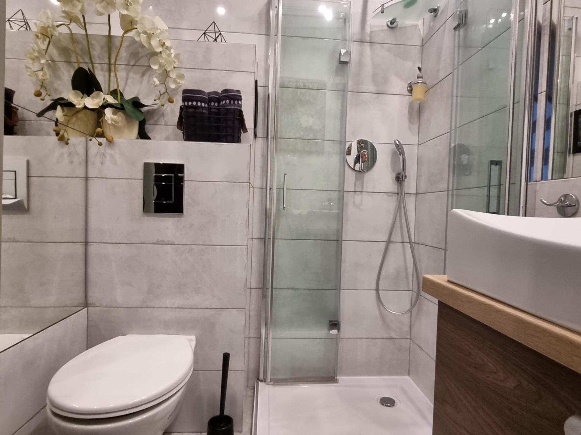 Апартаменты Q Apart Zachodnia - Trzy Pokoje, Manufaktura, Parking, Fv Лодзь Экстерьер фото